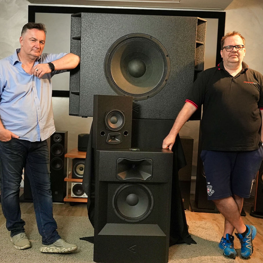Patrick Schappert und Holger Franz präsentieren die Theatron Lautsprecher
