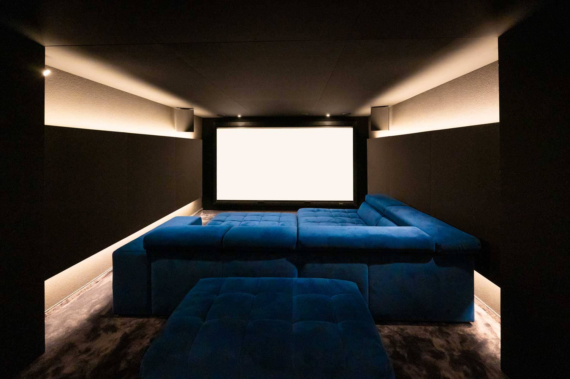 heimkinobau-heimkino-baden-wuerttemberg-heilbronn-DSC_0459 Die Experten für maßgeschneiderte Heimkinolösungen