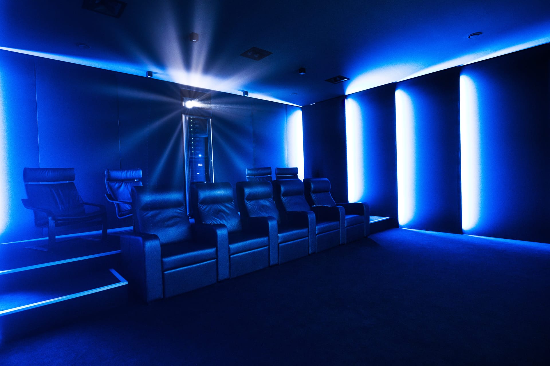 heimkinobau-heimkino-rheinland-pfalz-mayen-DSC_0098 Die Experten für maßgeschneiderte Heimkinolösungen