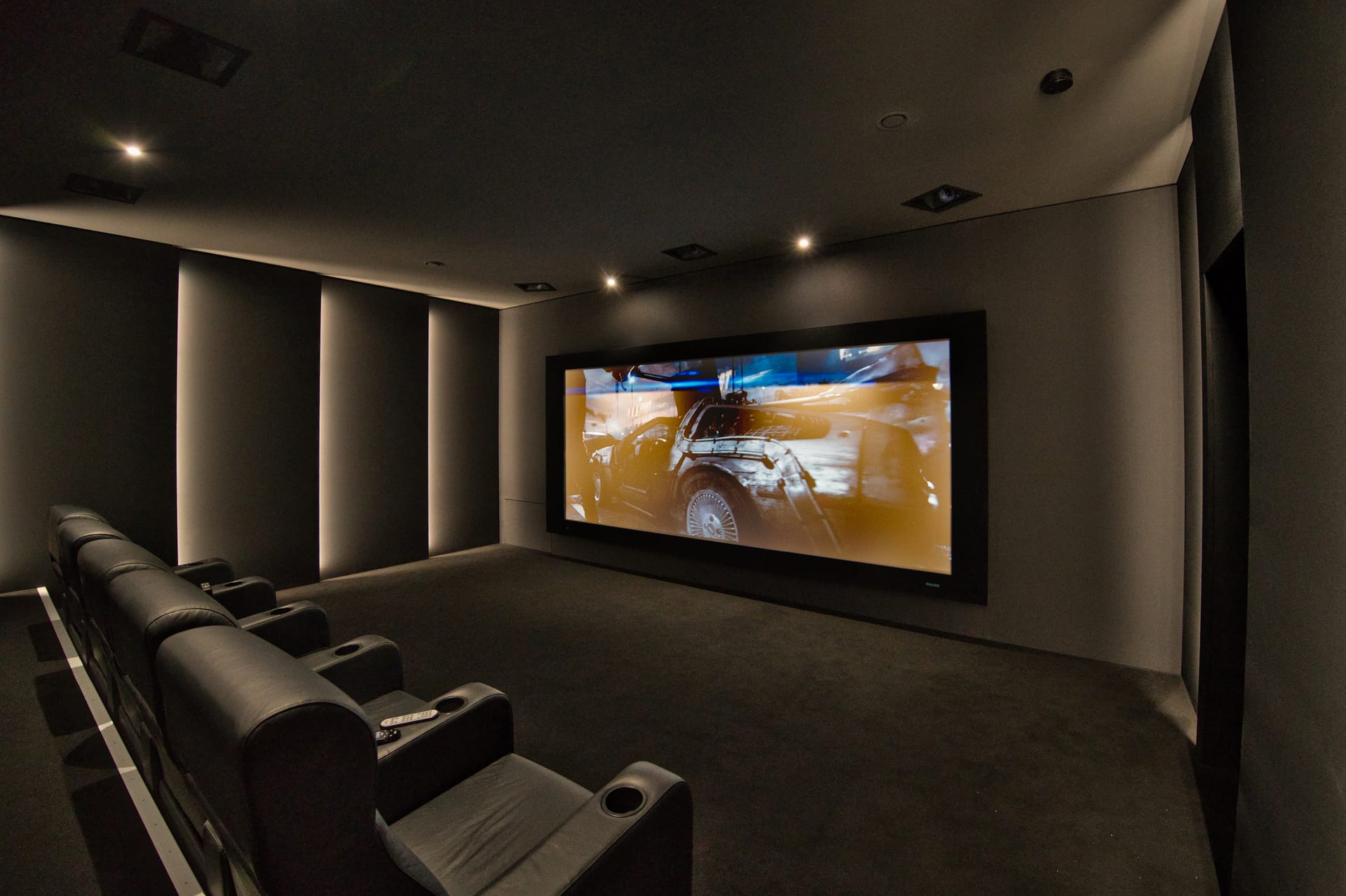 heimkinobau-heimkino-rheinland-pfalz-mayen-DSC_0099 Die Experten für maßgeschneiderte Heimkinolösungen