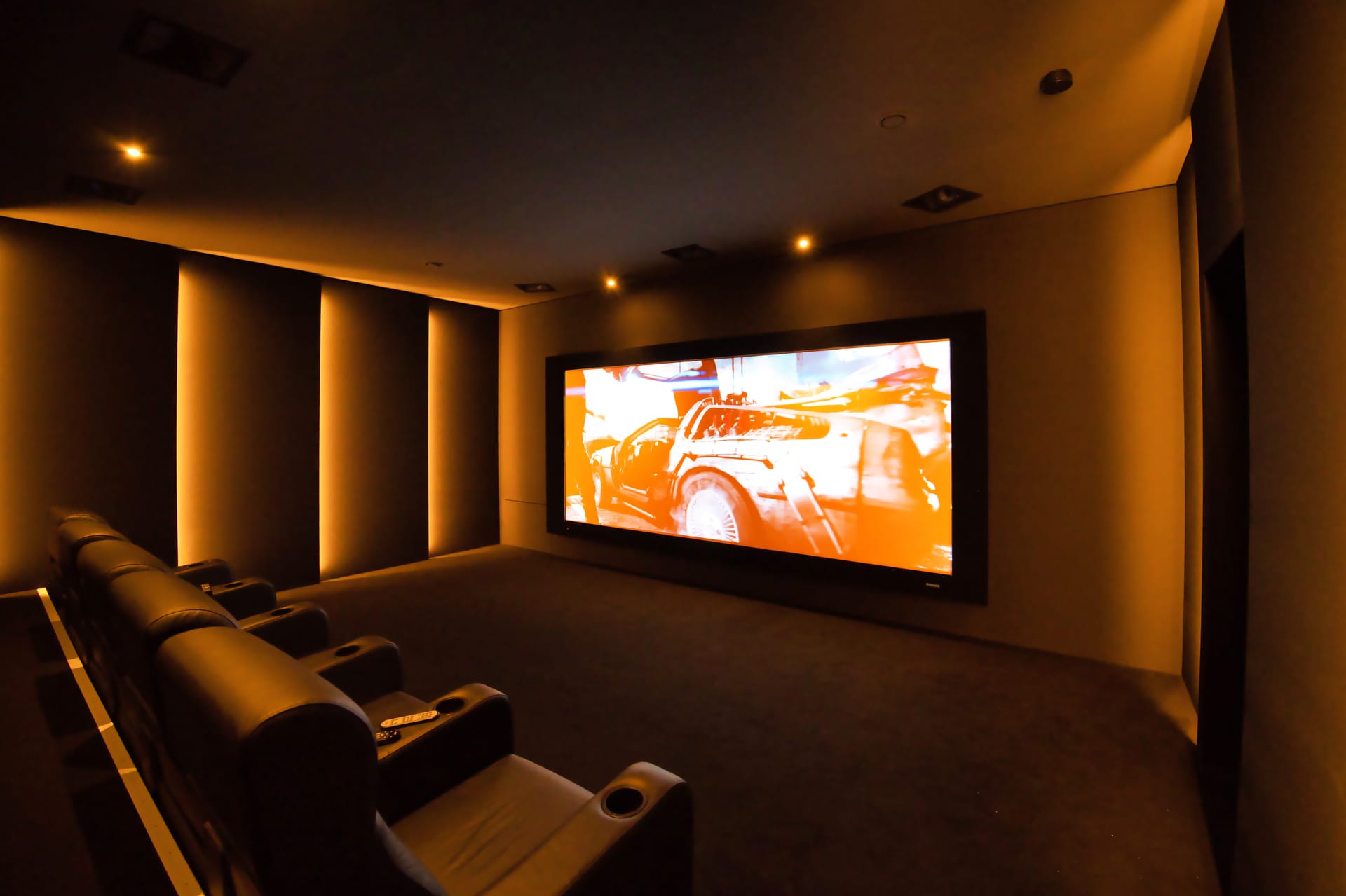 heimkinobau-heimkino-rheinland-pfalz-mayen-DSC_0100 Die Experten für maßgeschneiderte Heimkinolösungen