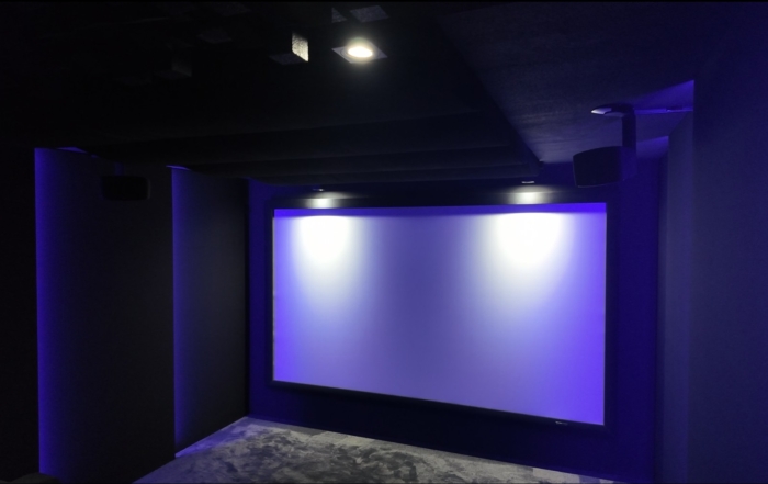 Heimkino Baden-Württemberg Bruchsal Front mit Leinwand